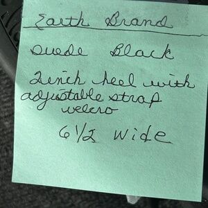 Clark women’s shoes 6.5 wide